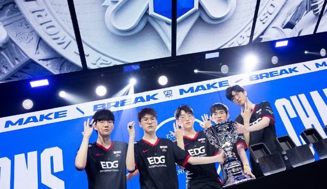 科内利亚诺 科内利亚诺