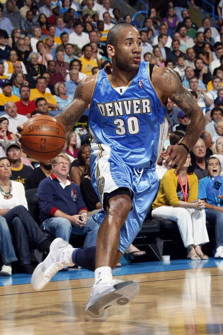 方面作出努 方面作出努