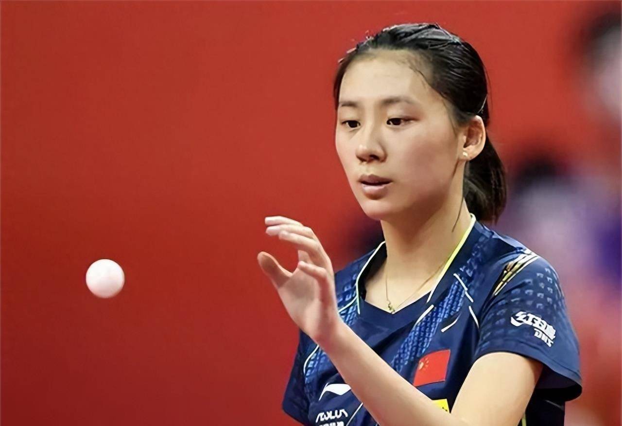 更是艰苦努 更是艰苦努