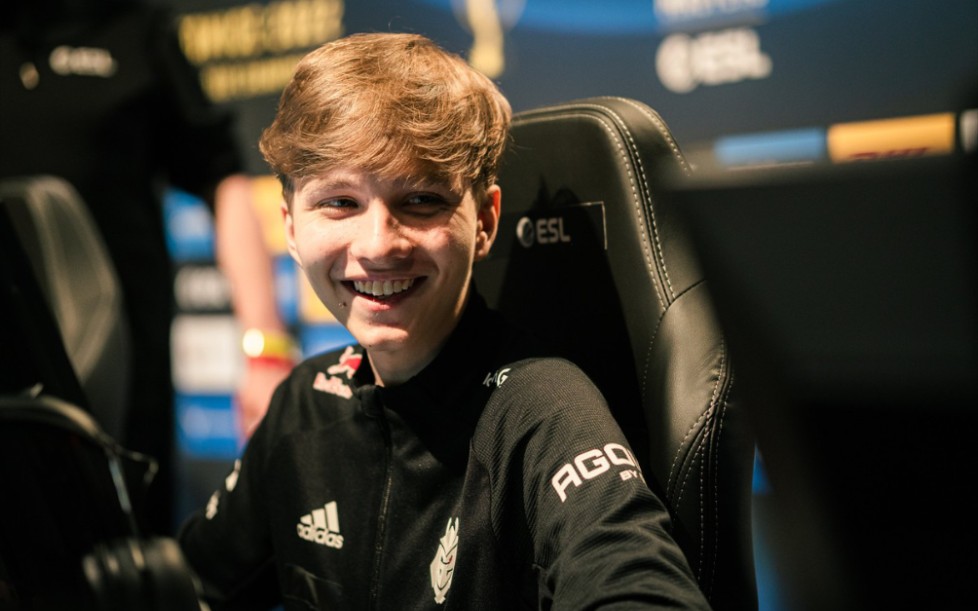 员们不懈努 员们不懈努