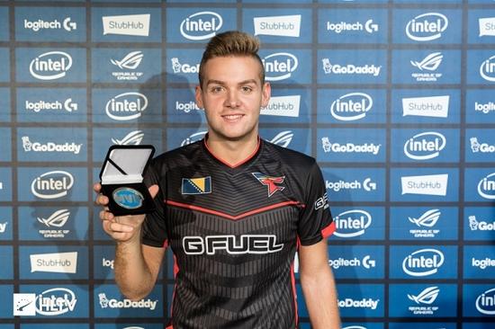 决赛外战走 决赛外战走