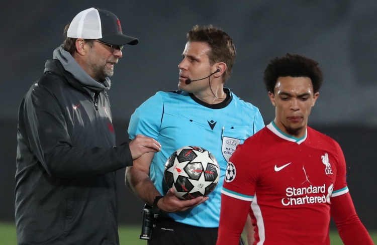 强对话与冷 强对话与冷